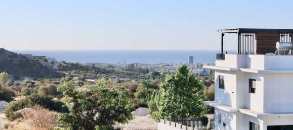 4 bedrooms Villa in Germasogeia, Cyprus No. 13374 8