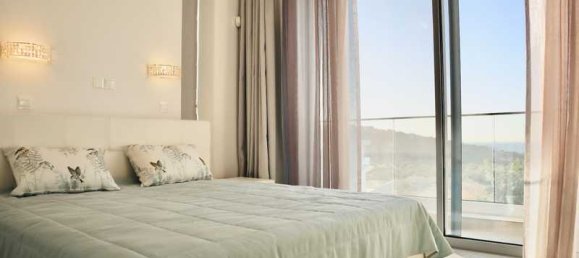 4 bedrooms Villa in Germasogeia, Cyprus No. 13374 3