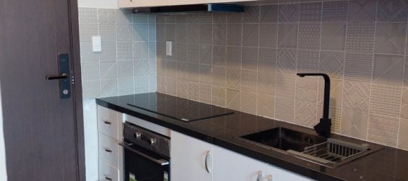 Studio in District 4, Vietnam No. 16179 3