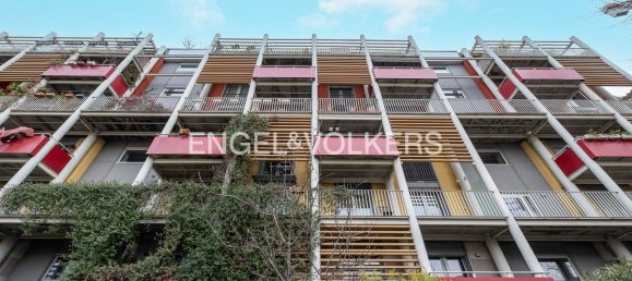 2 bedrooms Penthouse in Milan, Italy No. 245554 30