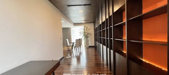 5 غرف نوم فيلا في Tay Ho, Vietnam رقم 544 25