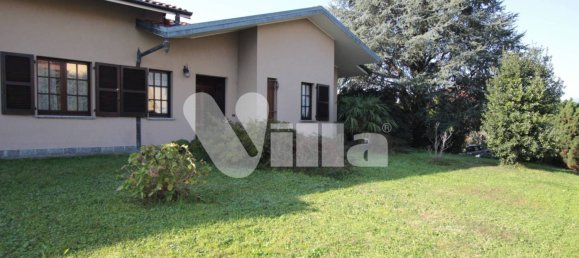 2 bedrooms Villa in Annone di Brianza, Italy No. 303503 9