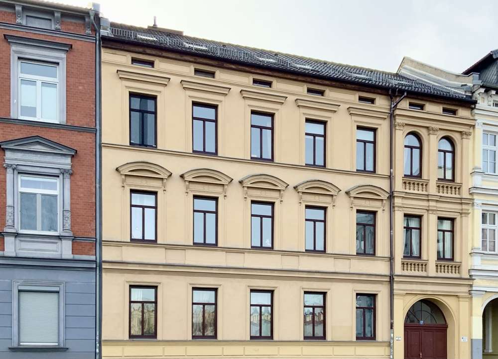 Apartamento de 3 habitaciónes en Halle, Germany No. 207614