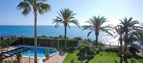 5 bedrooms Villa in Cabo De Las Huertas, Spain No. 91125 3