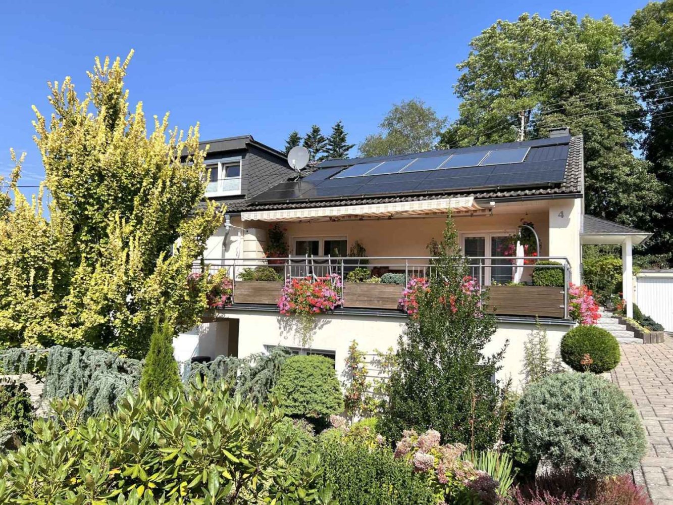 3 bedrooms Townhouse in Westerwaldkreis, Germany No. 105059