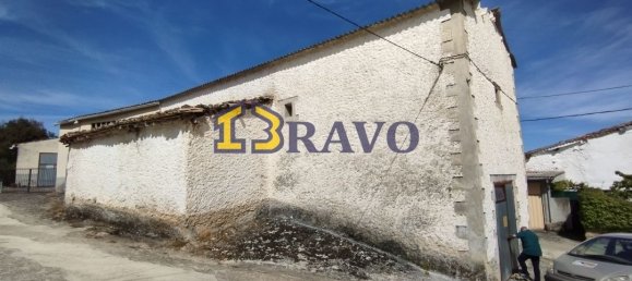 1263m² Warehouse in Medina de Pomar, Spain No. 129473 3