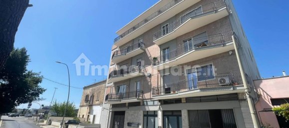 Коммерческая недвижимость с 1 комнатой в Лечче, Италия № 234263 2