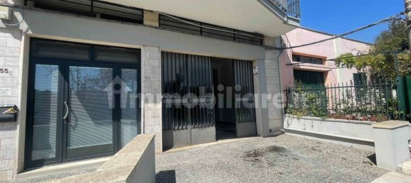 Коммерческая недвижимость с 1 комнатой в Лечче, Италия № 234263 4