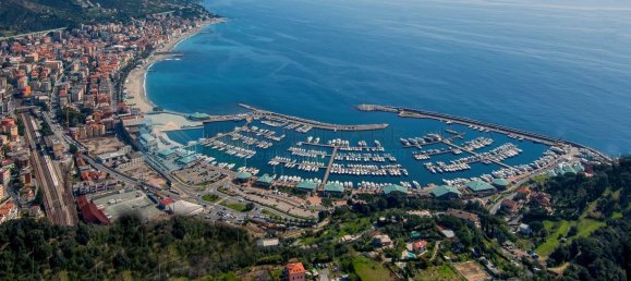 3غرفة شقة في Varazze, Italy رقم 222112 25