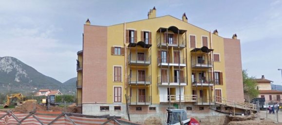 4 rooms Duplex in Terni, Italy No. 208745 3