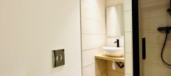 Studio in Metz, France, Nr. 300061 5