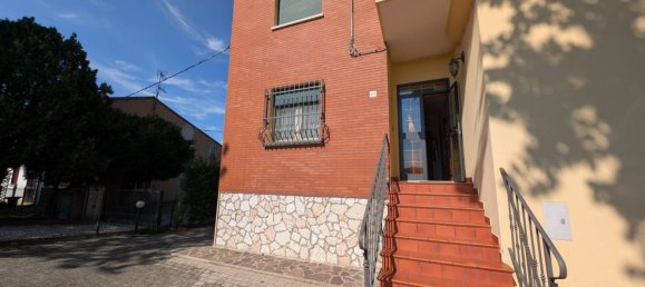 Villa T4 em Ferrara, Italy N.º 379634 3