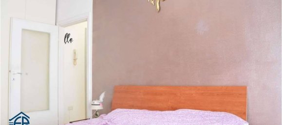 1 bedroom Apartment in Milan, Italy No. 272608 10