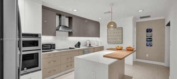 4 chambres villa à vendre à Miami, Miami-Dade, Florida, USA № 615513 21