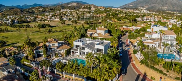 5 غرف نوم منزل في Marbella, Spain رقم 84316 3