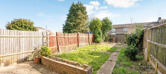 3 bedrooms House in Epsom, United Kingdom No. 9716 14