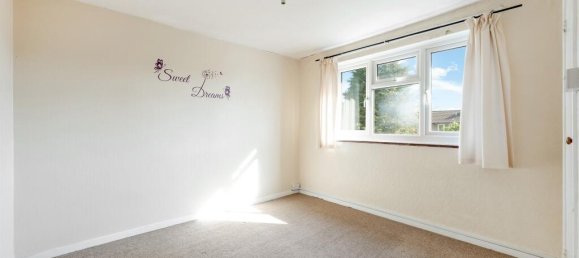 3 bedrooms House in Epsom, United Kingdom No. 9716 17