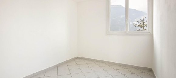 3 Schlafzimmer Wohnung in Fontaine, France, Nr. 341374 5