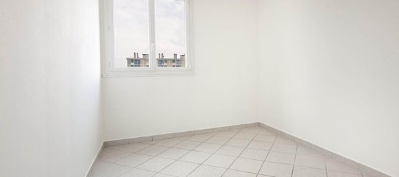 3 Schlafzimmer Wohnung in Fontaine, France, Nr. 341374 9