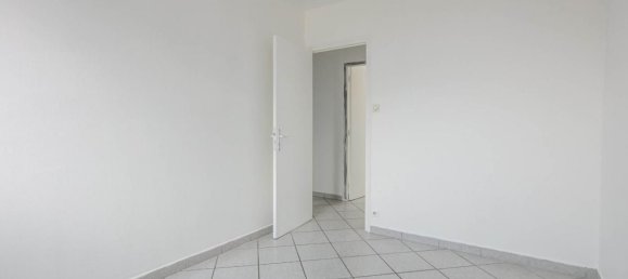 3 Schlafzimmer Wohnung in Fontaine, France, Nr. 341374 6