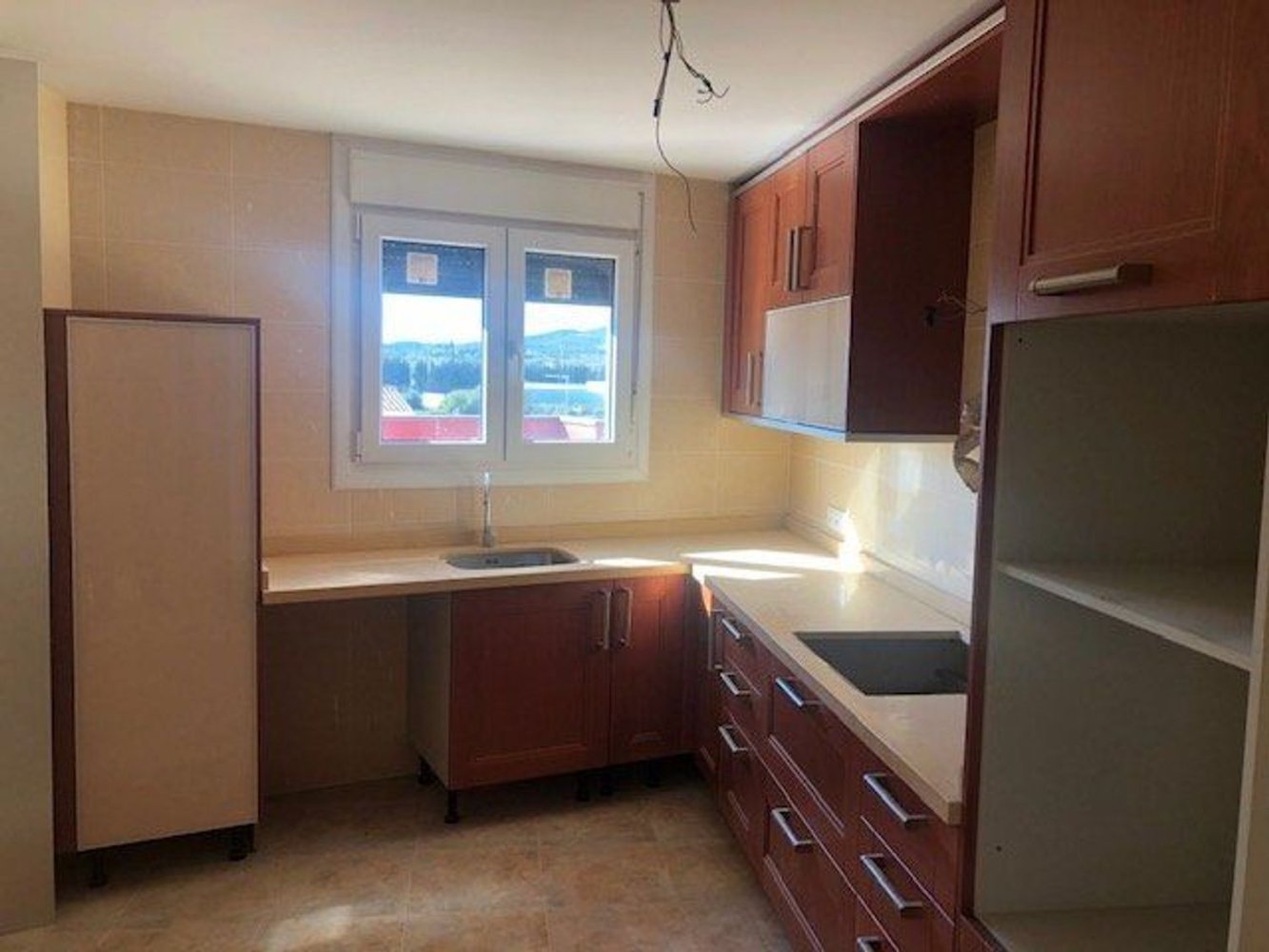 278m² Commercial property in Alcala De Xivert, Spain No. 173111