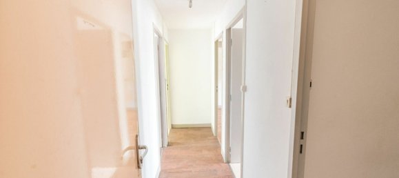 Квартира с 2 спальнями в Розерьёль, Франция № 92802 3