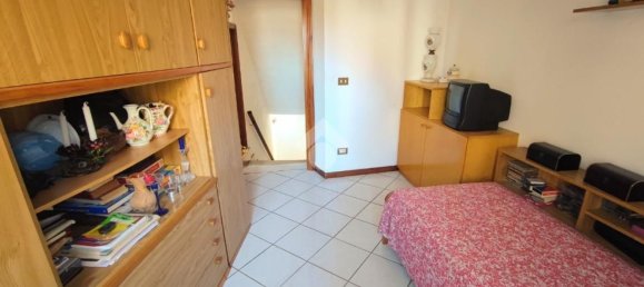 3 bedrooms House in Carezzano, Italy No. 318777 10