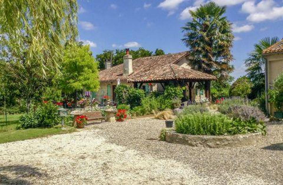 4 bedrooms Shop in Lectoure, France No. 21301