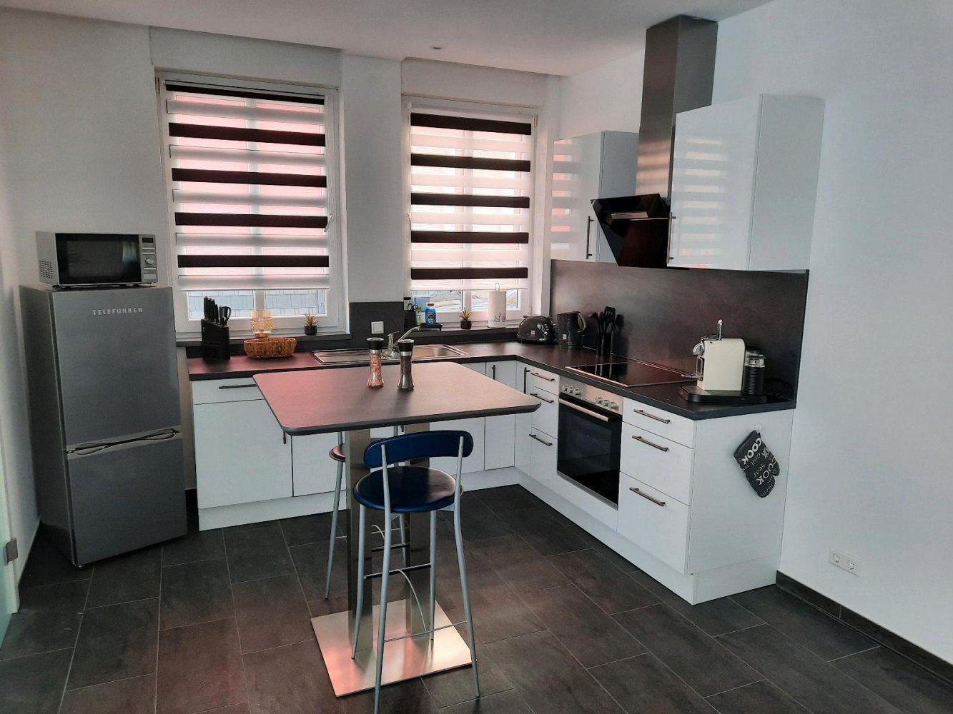 Дуплекс с 7 комнатами в Штутгарт, Германия № 354408