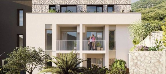 1 bedroom Apartment in Kotor, Montenegro No. 275 3