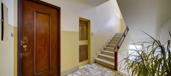 3 rooms Apartment in Turin, Italy No. 34254 6