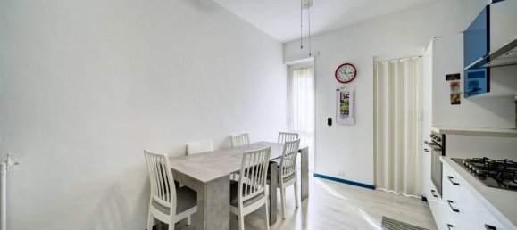 3 rooms Apartment in Turin, Italy No. 34254 36