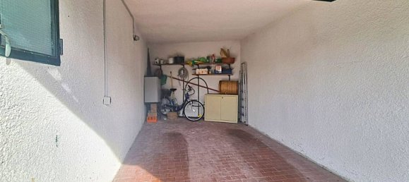 2 bedrooms Apartment in Finale Ligure, Italy No. 272616 2