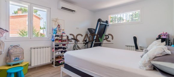 4 bedrooms House in Navas del Rey, Spain No. 137391 37