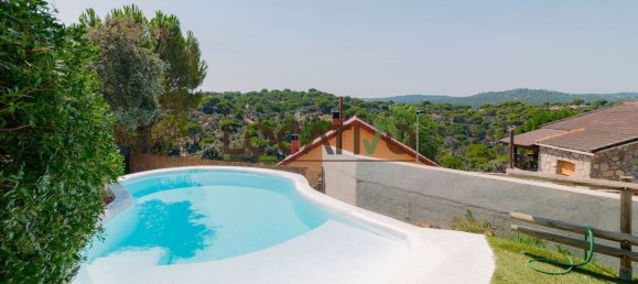 4 bedrooms House in Navas del Rey, Spain No. 137391 3