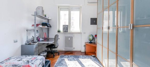 3 bedrooms Apartment in Milan, Italy No. 241967 32