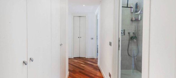 3 bedrooms Apartment in Milan, Italy No. 241967 18