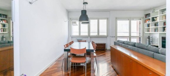 3 bedrooms Apartment in Milan, Italy No. 241967 6