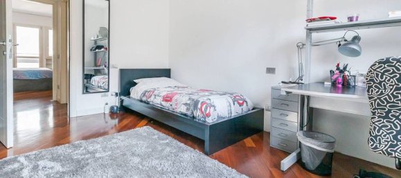 3 bedrooms Apartment in Milan, Italy No. 241967 34