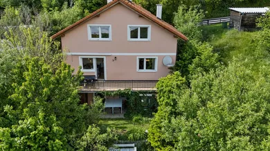 Casa de 3 dormitorios en Penzing, Austria No. 174560