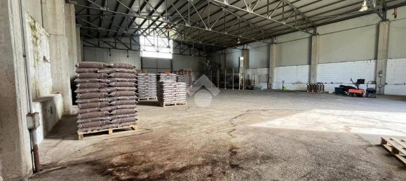 5غرفة عقار تجاري في Corigliano Rossano, Italy رقم 41548 9