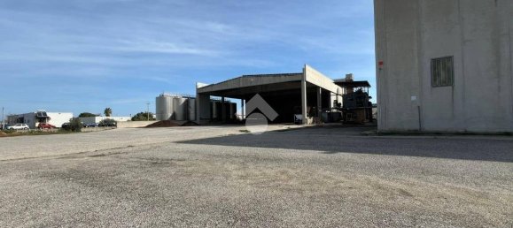 5غرفة عقار تجاري في Corigliano Rossano, Italy رقم 41548 3