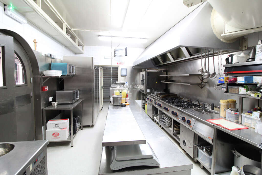 138m² Cafe / restaurant in Naxxar, Malta No. 13438