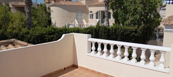 3 bedrooms House in Alicante, Spain No. 188042 37