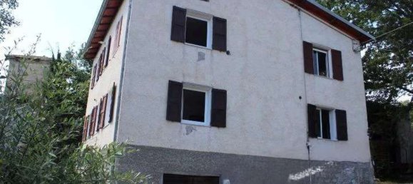 8 rooms House in Carpineti, Italy No. 21794 11