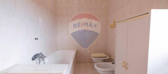 7 rooms Apartment in Castelplanio, Italy No. 7457 7