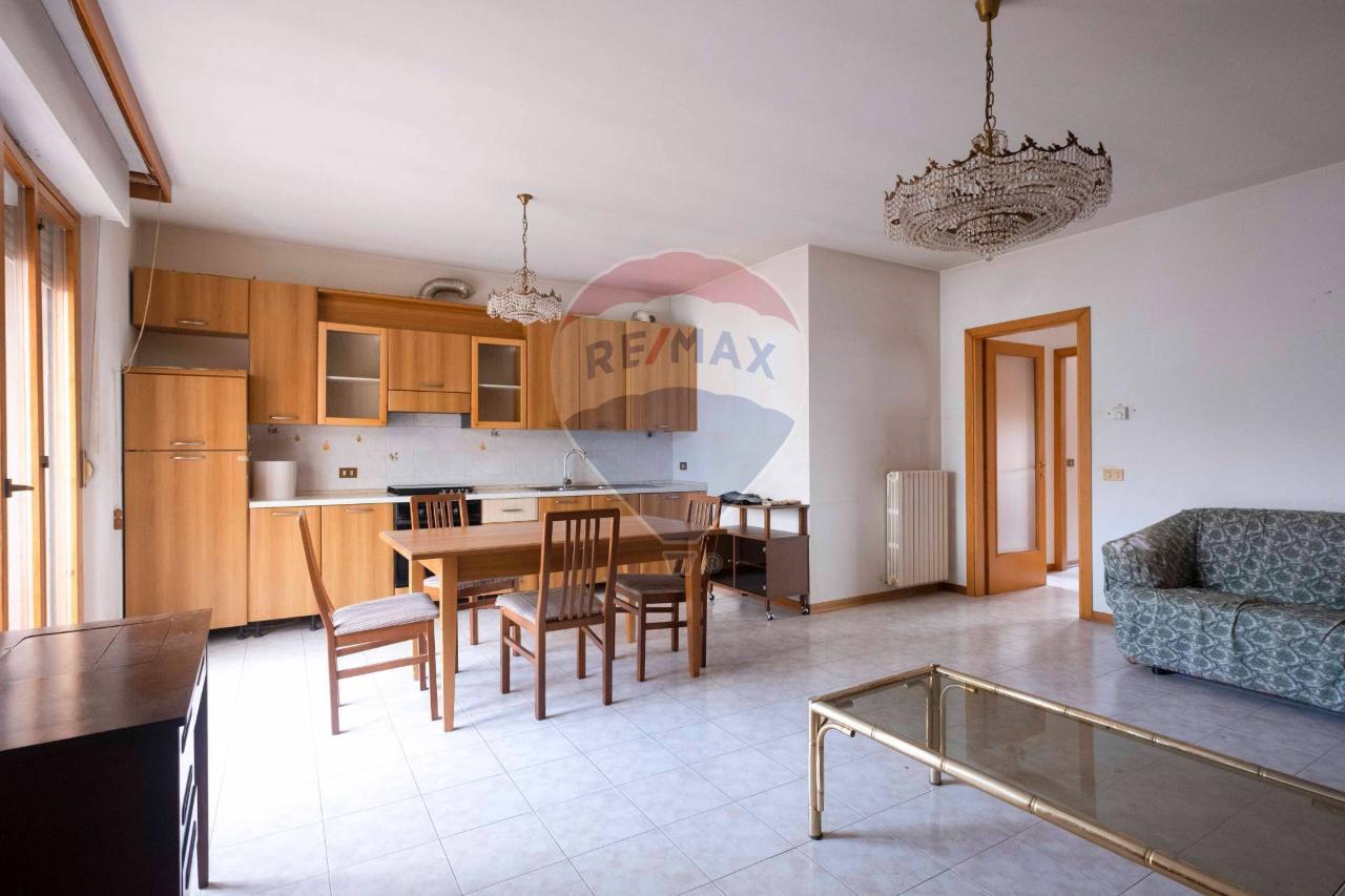 7 rooms Apartment in Castelplanio, Italy No. 7457