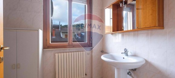 7 rooms Apartment in Castelplanio, Italy No. 7457 8