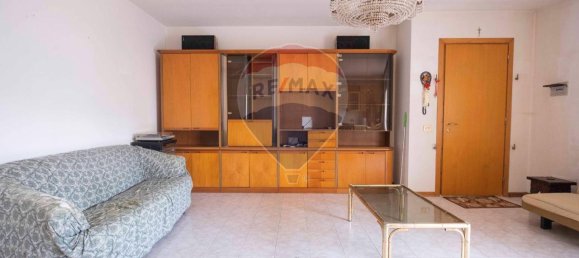 7 rooms Apartment in Castelplanio, Italy No. 7457 2
