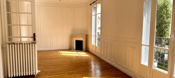 2 chambres Appartement à La Garenne-Colombes, France No. 182654 3